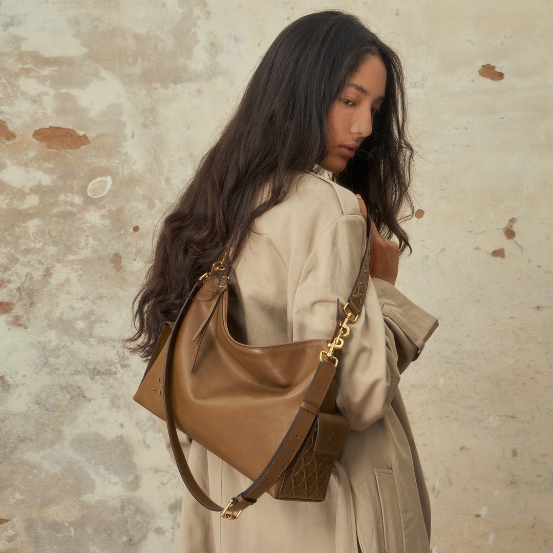 GIIM MII "Vientiane" Series Gabrielle Hobo Bag Vegetable-tanned leather