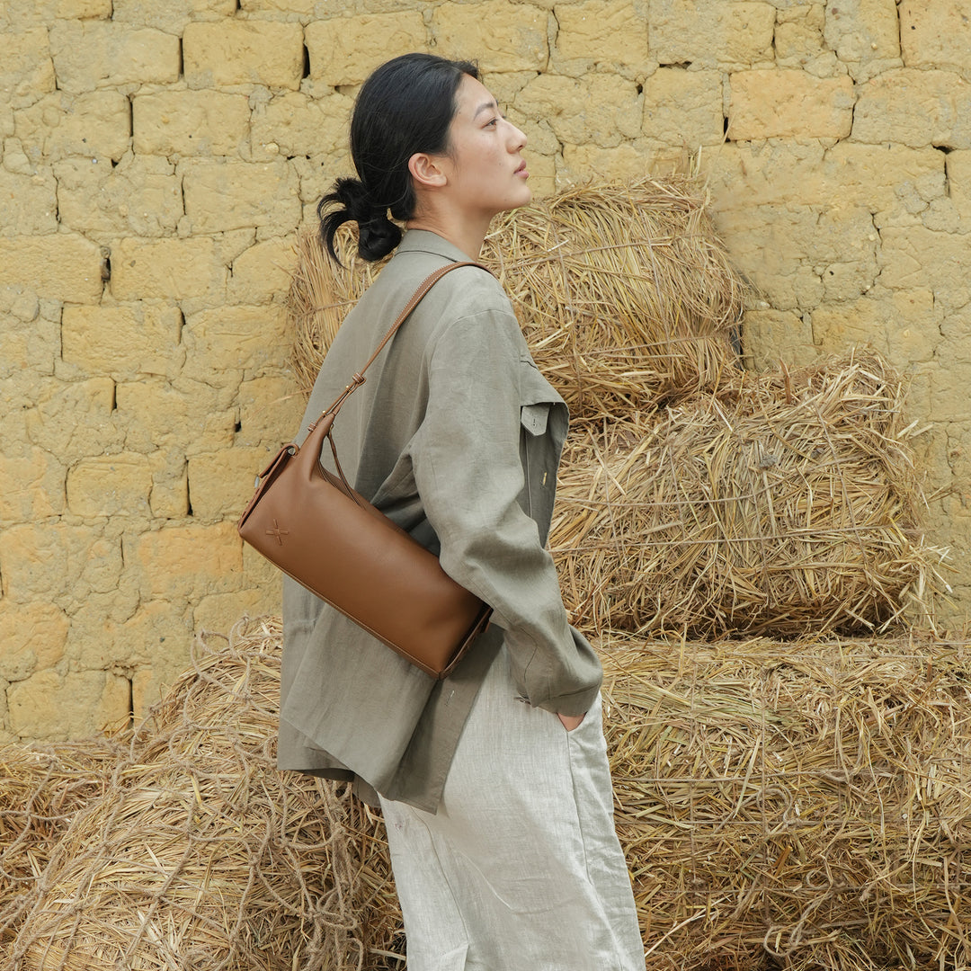 GIIM MII "Vientiane" Series Pillow bag, cowhide messenger bag, cross-body bag, commuter bag, large capacity soft bag