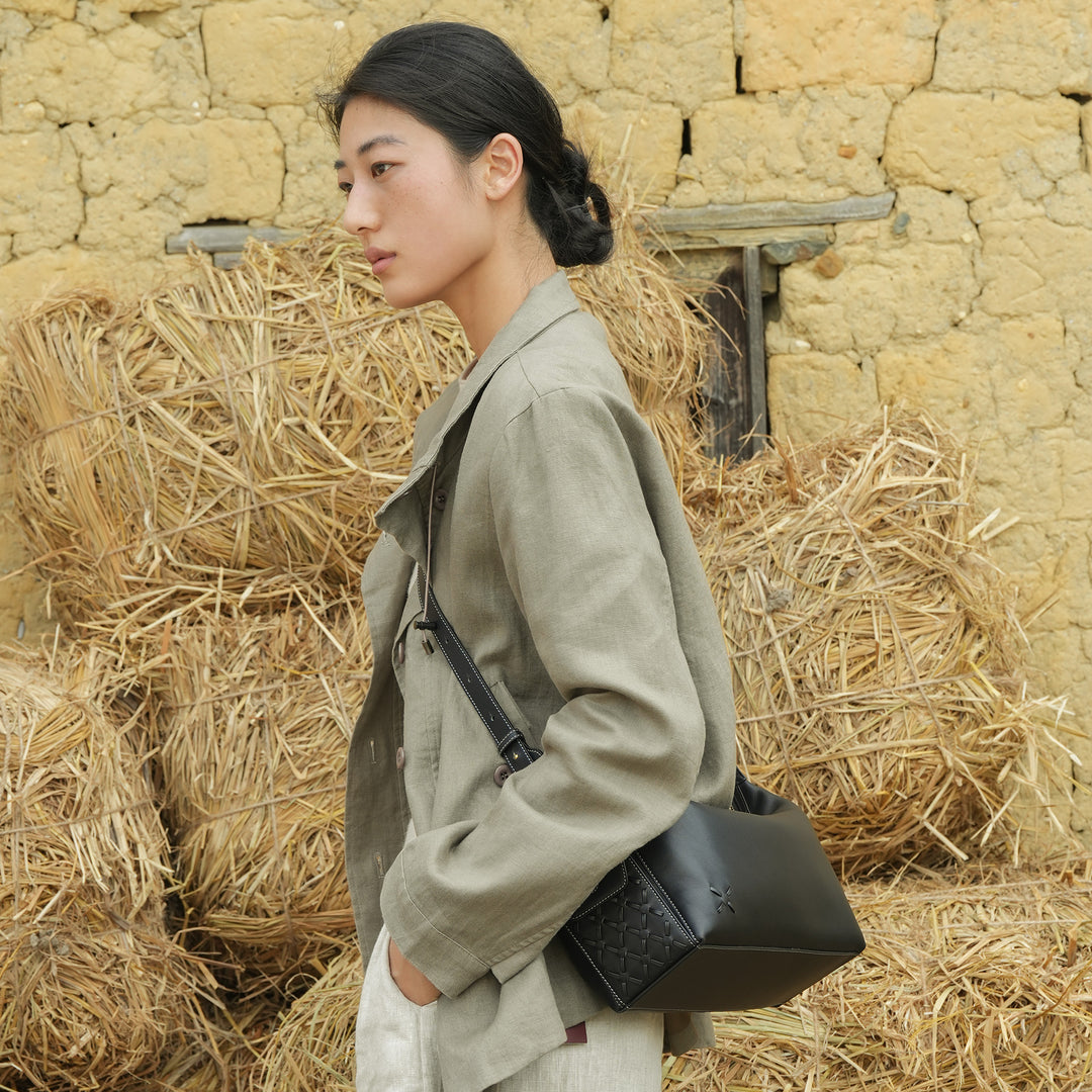 GIIM MII "Vientiane" Series Pillow bag, cowhide messenger bag, cross-body bag, commuter bag, large capacity soft bag